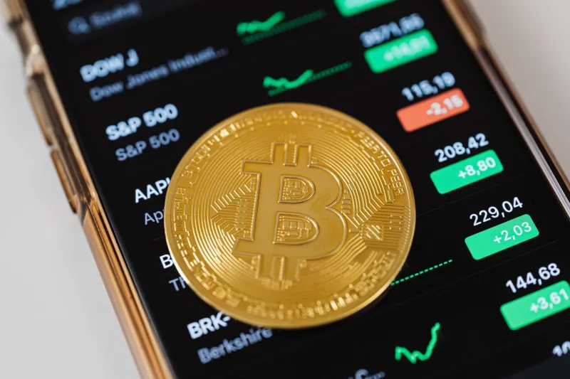 Beyond the Boom-Bust Cycle: How VIP Players Build Durable Crypto Wealth While the Crowd Gets Wiped Out